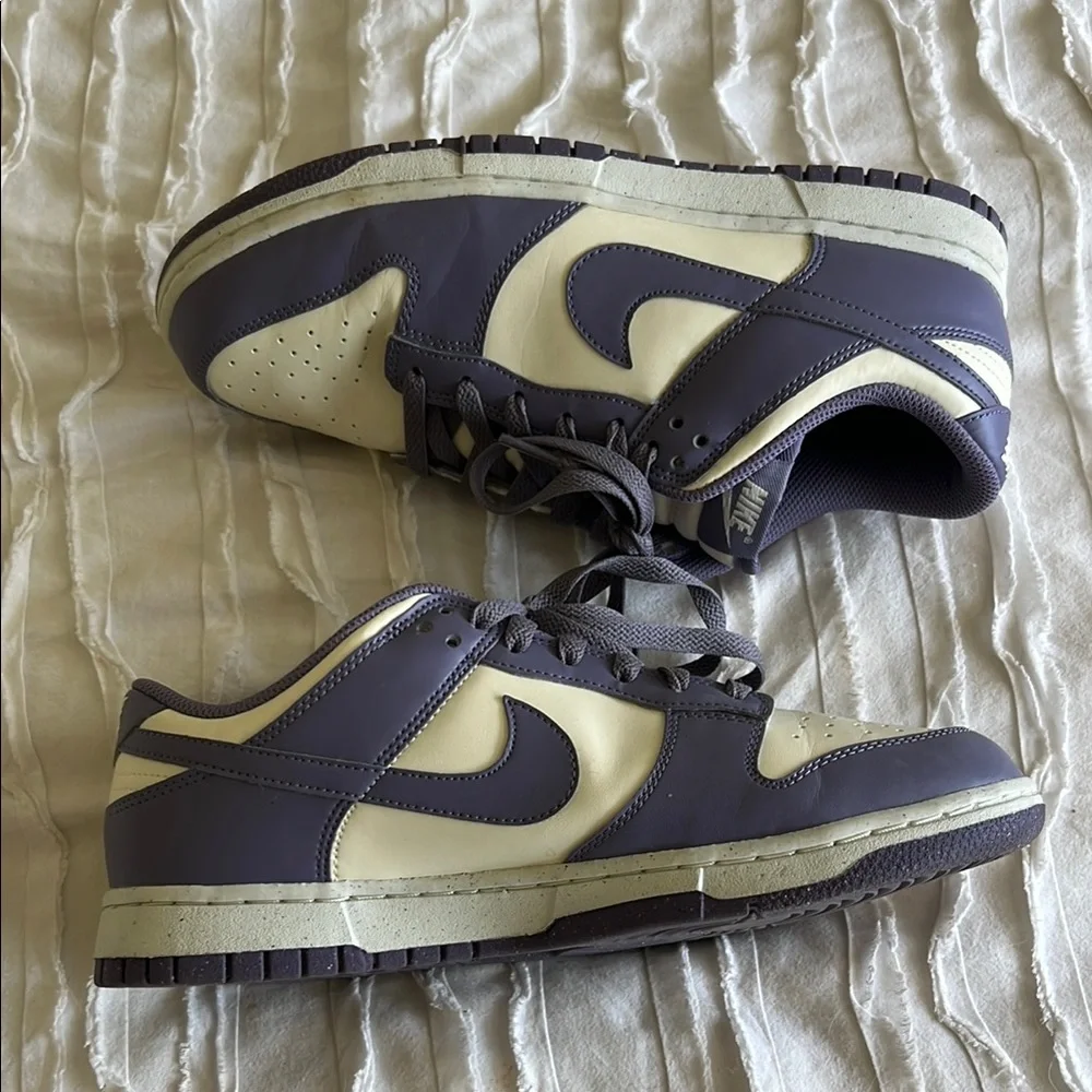 Nike Women’s Nike Dunk Low - Picture 1 of 9